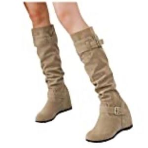 Retro Slip-on tan wedge boots